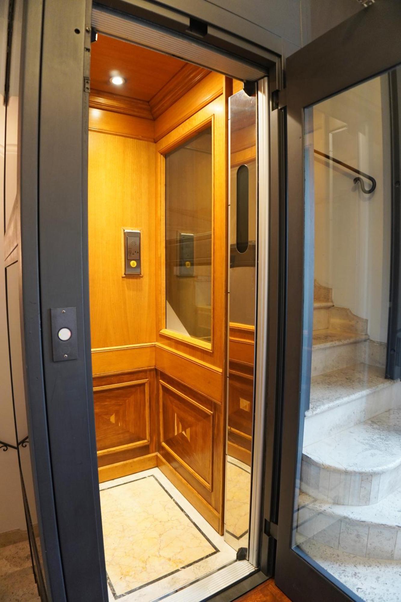 Orsoline Boutique Apartments - Best Position In Rome Exterior photo